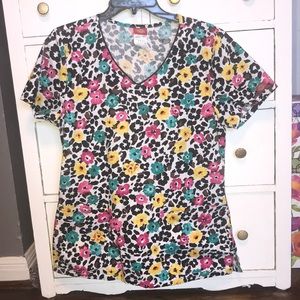 Dickies floral/leopard scrub top